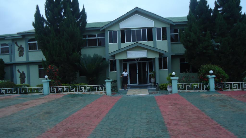 Wadoma Royale Hotel 쿠마시 외부 사진