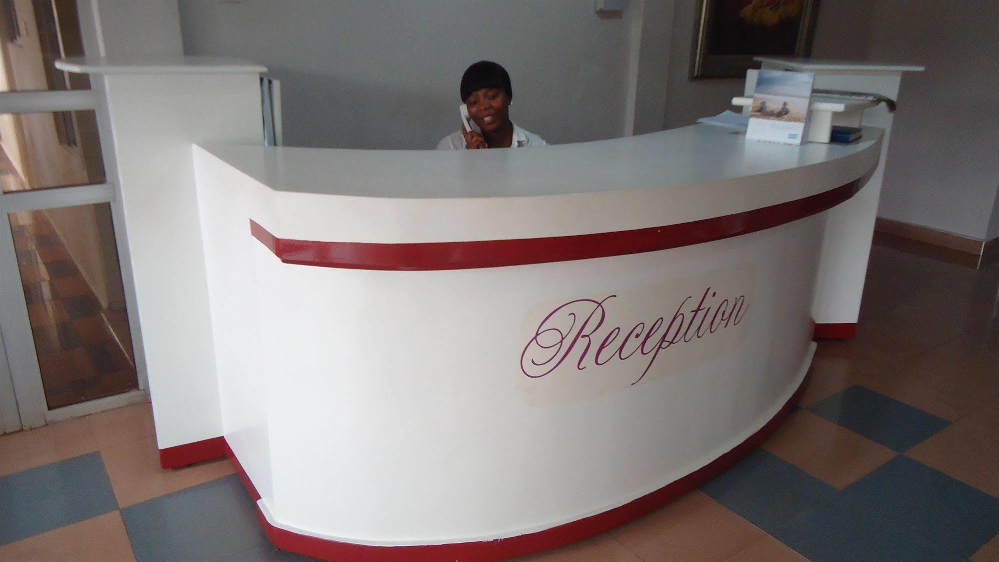 Wadoma Royale Hotel 쿠마시 외부 사진